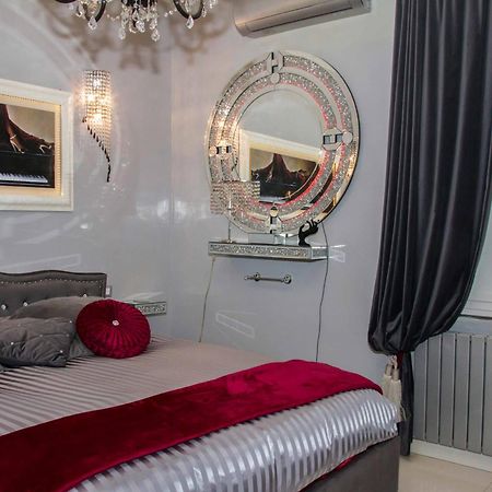 Jacuzzi Love SuitesweetRom Exterior foto