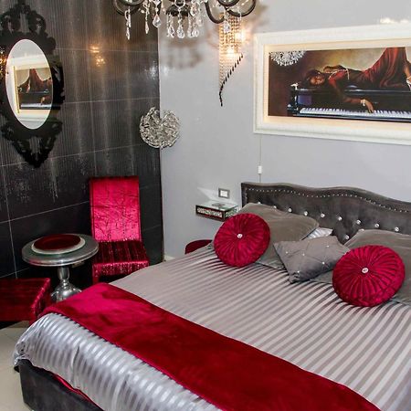 Jacuzzi Love SuitesweetRom Exterior foto