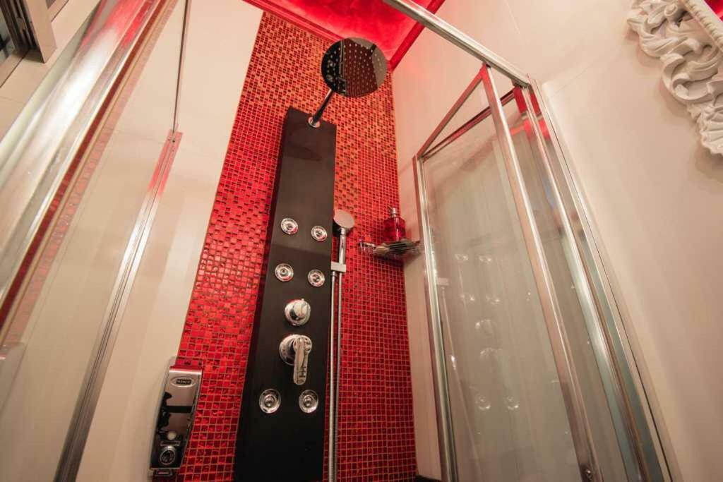Jacuzzi Love SuitesweetRom Exterior foto